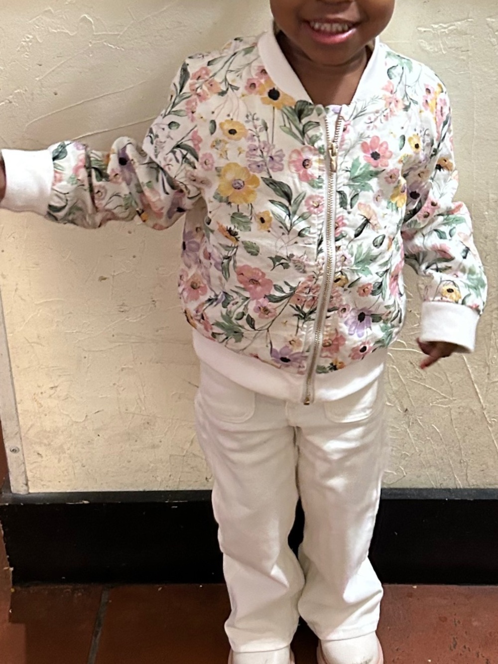 H&M White Floral Bomber size 3-4Toddler Girl